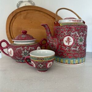 vintage Chinese Mun Shou Famille Rose porcelain tea set